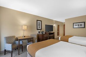 Best Western Plus Plaza by the Green