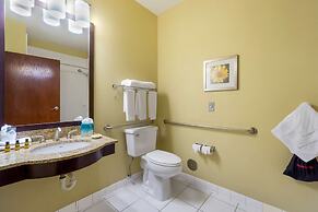 Best Western Plus Plaza by the Green