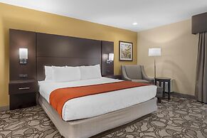 Best Western Plus Plaza by the Green