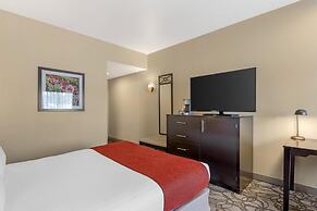 Best Western Plus Plaza by the Green