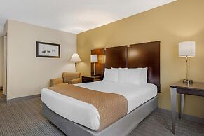 Best Western Plus Plaza by the Green