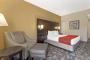 Best Western Plus Plaza by the Green