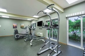 Best Western Plus Plaza by the Green