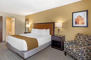 Best Western Plus Plaza by the Green