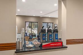 Best Western Plus Plaza by the Green