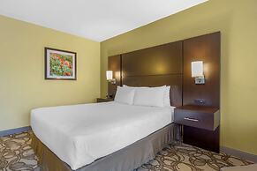 Best Western Plus Plaza by the Green