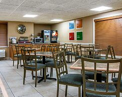 Comfort Inn Livonia