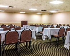 Comfort Inn Livonia