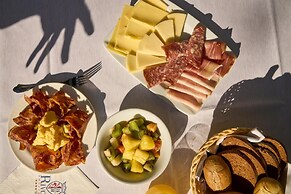 Rivoli Boutique Hotel