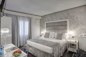 Rivoli Boutique Hotel