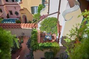 Rivoli Boutique Hotel