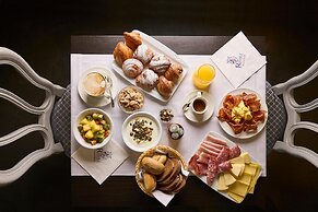 Rivoli Boutique Hotel