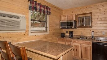 Upper Canyon Inn & Cabins