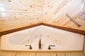 Upper Canyon Inn & Cabins