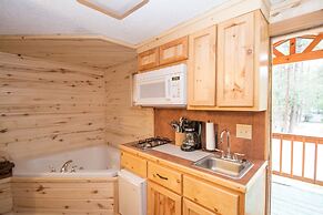 Upper Canyon Inn & Cabins