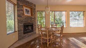 Upper Canyon Inn & Cabins