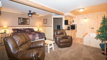 Upper Canyon Inn & Cabins