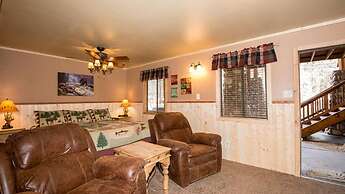 Upper Canyon Inn & Cabins