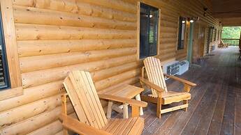 Upper Canyon Inn & Cabins