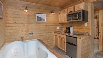 Upper Canyon Inn & Cabins