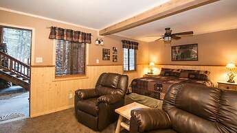 Upper Canyon Inn & Cabins