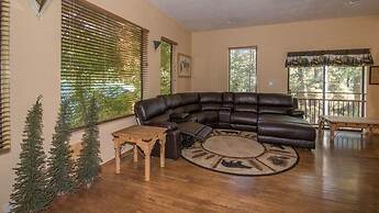 Upper Canyon Inn & Cabins