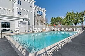 Best Western Luxury Inn