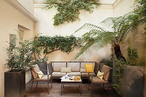 Le Burgundy Paris
