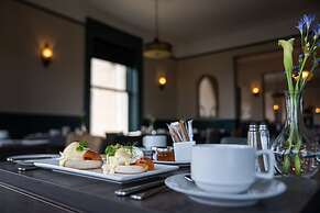 The Lansdowne, Eastbourne