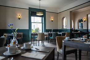 The Lansdowne, Eastbourne