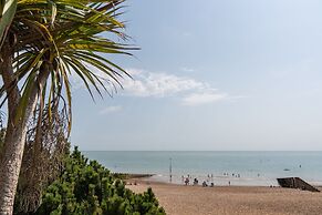 The Lansdowne, Eastbourne