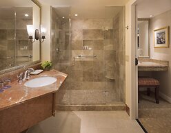 Monterey Plaza Hotel & Spa