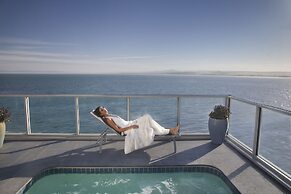 Monterey Plaza Hotel & Spa