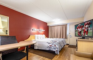 Red Roof Inn Utica