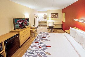 Red Roof Inn Utica