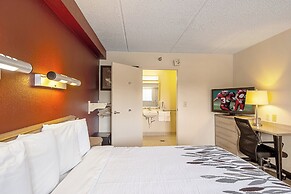 Red Roof Inn Utica