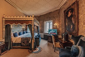 Thornbury Castle, Relais & Châteaux