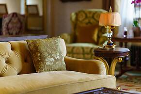 Thornbury Castle, Relais & Châteaux