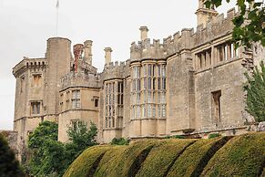Thornbury Castle, Relais & Châteaux