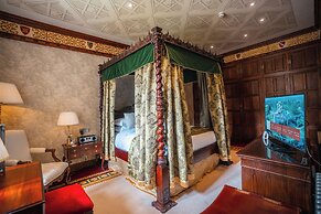 Thornbury Castle, Relais & Châteaux