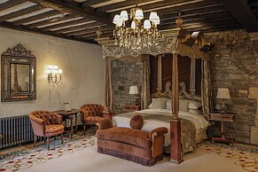 Thornbury Castle, Relais & Châteaux