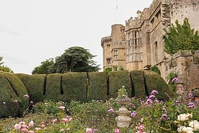 Thornbury Castle, Relais & Châteaux