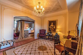 Thornbury Castle, Relais & Châteaux