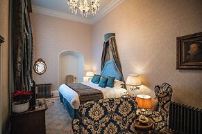 Thornbury Castle, Relais & Châteaux