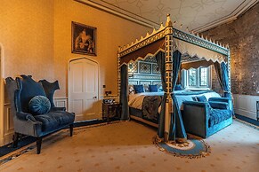 Thornbury Castle, Relais & Châteaux