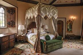Thornbury Castle, Relais & Châteaux