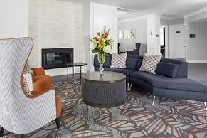 Addison Suites