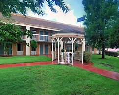 Quality Inn Kingsland