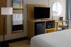 Days Inn & Suites by Wyndham Fort Pierce Midtown