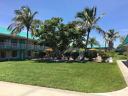 Days Inn & Suites by Wyndham Fort Pierce Midtown